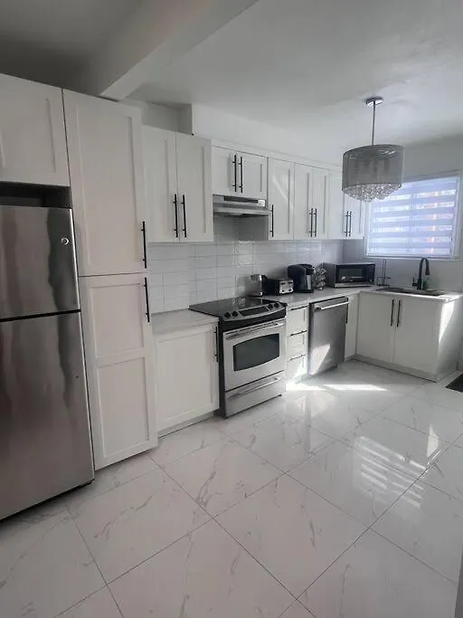 Renovated 2Bedrooms Apartment With Free Parking Montreal