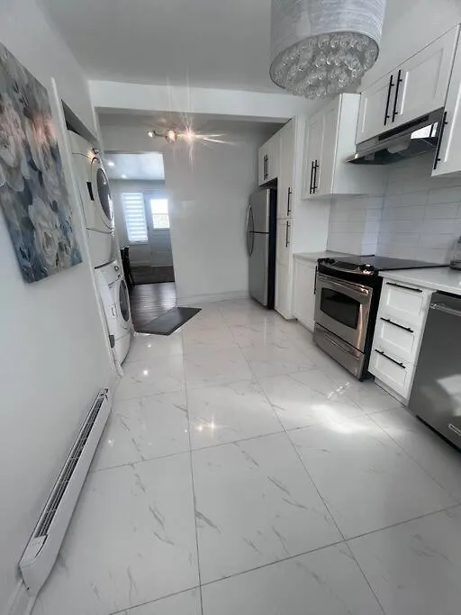 Renovated 2Bedrooms Apartment With Free Parking Montreal